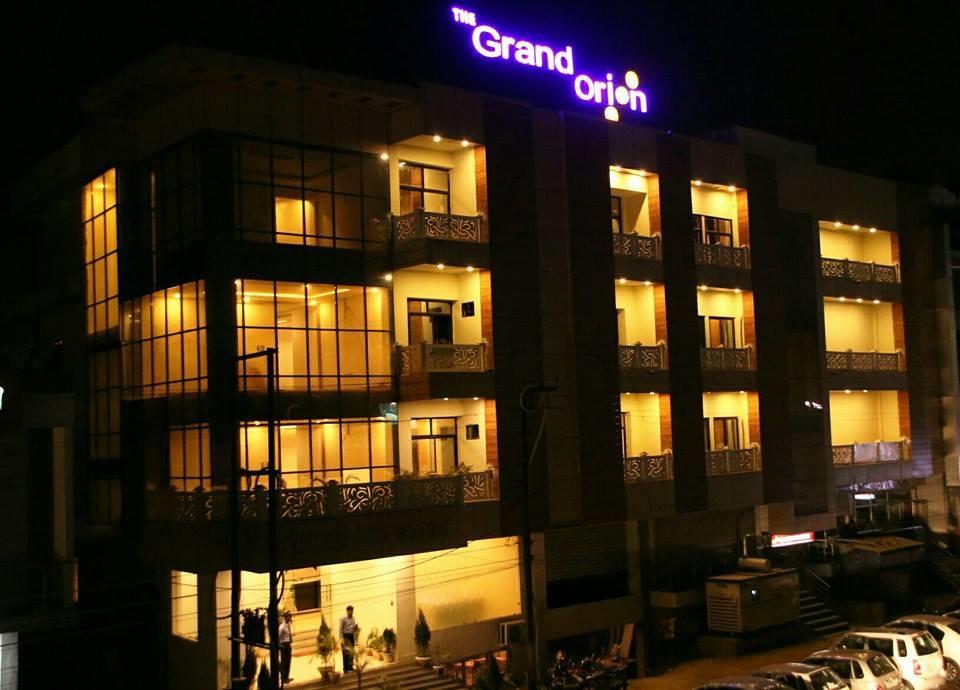 The Grand Orion Chinhat Bagian luar foto